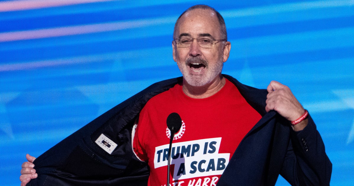 NextImg:Union Leader Says Trump’s Show Of Auto Worker Support ‘A Con’