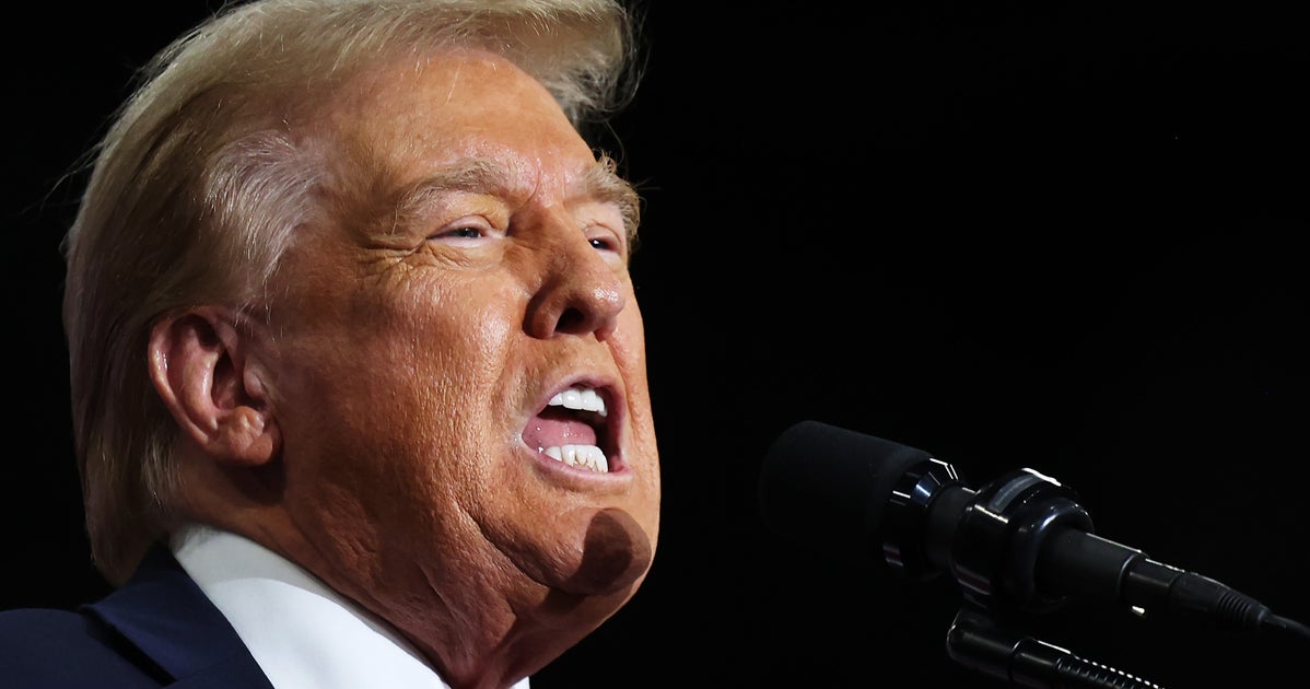 'He's Not Well': Trump's Bizarre Off-Topic Ramble Raises Alarm Over 'Mental Capacity'