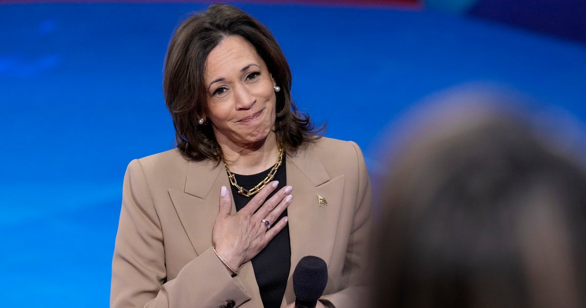 NextImg:Kamala Harris Gives Heartfelt Answer On U.S. Immigration System