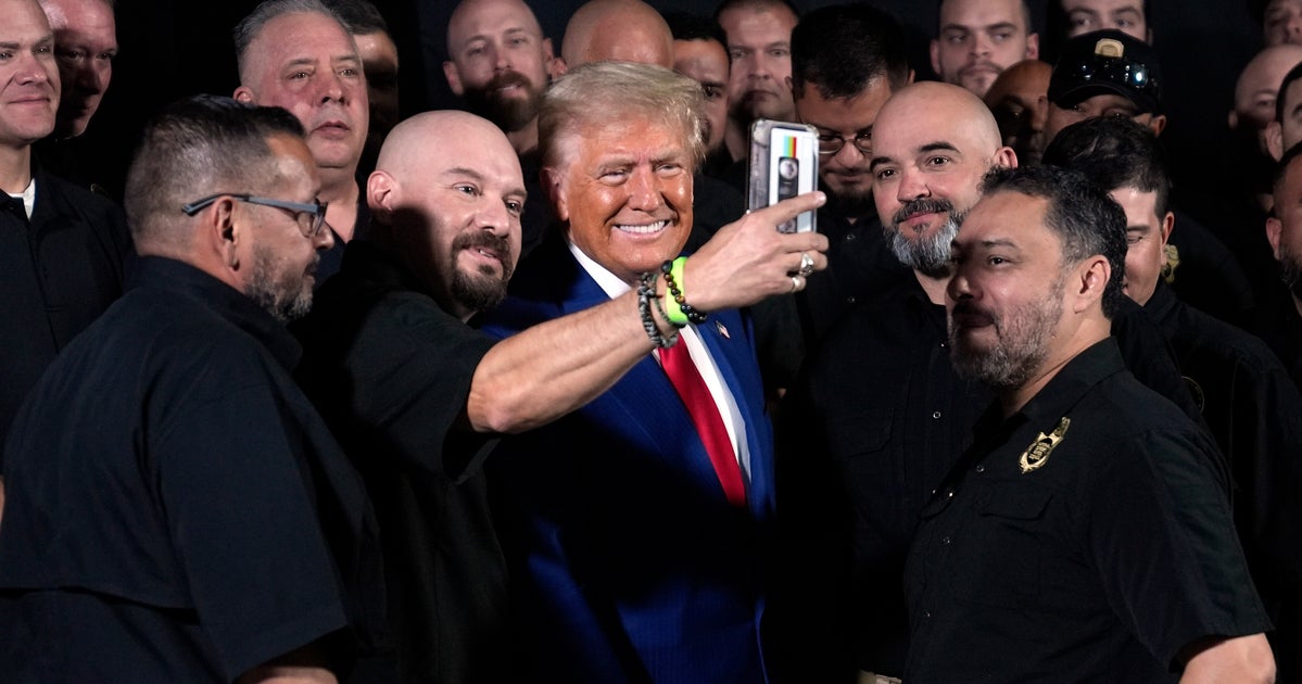 NextImg:Trump Calls For Adding 10,000 Border Patrol Agents After Killing Bipartisan Border Bill