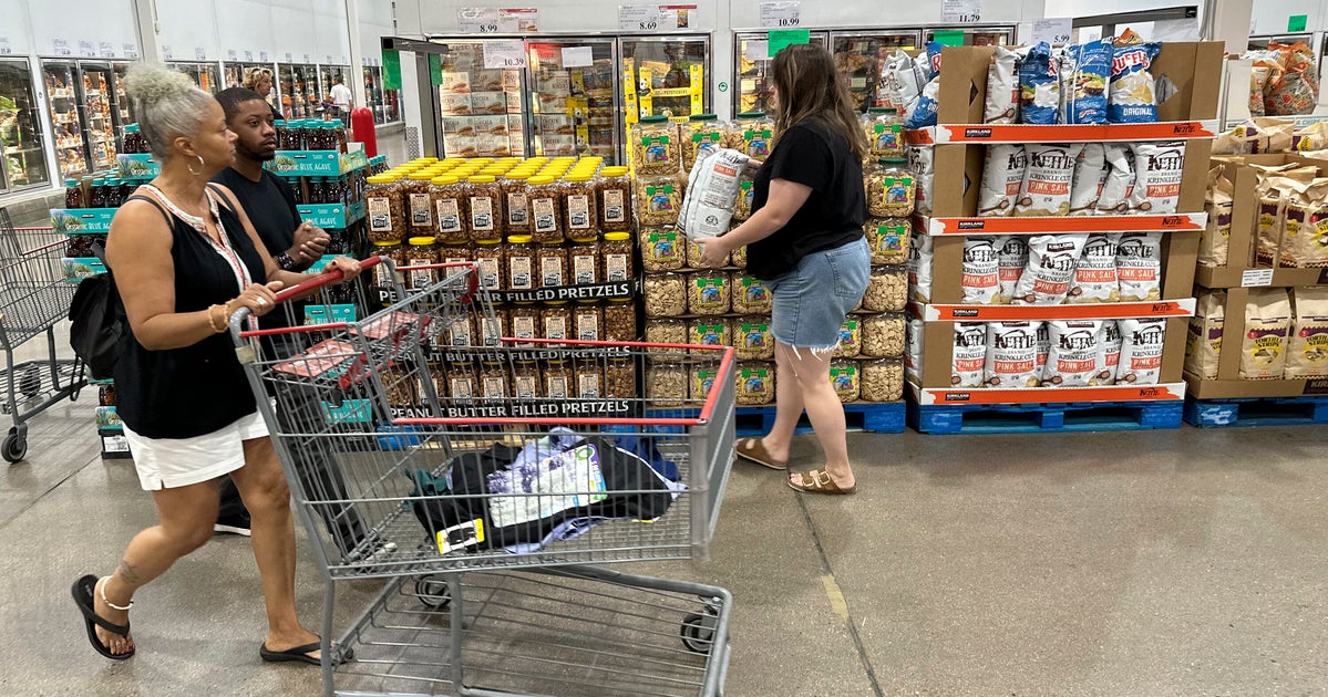 Trump’s Ideas Worse On Inflation, Manufacturing And The Deficit: Economists