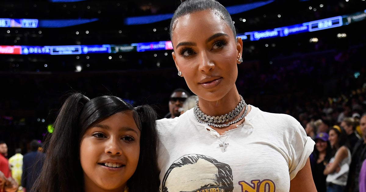 NextImg:North West Roasts Kim Kardashian For Not Cooking For Her Kids In 2 Years