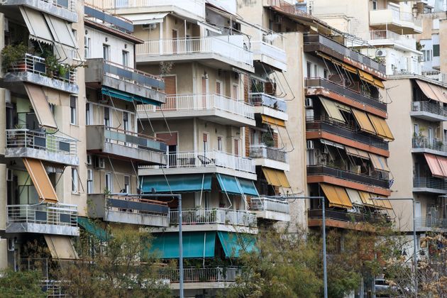 Επιδότηση από τον Δήμο Αθηναίων για την ανακαίνιση 70 κατοικιών για να στεγάσουν ευάλωτα νοικοκυριά.