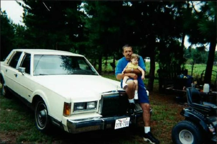 Robert Roberson and his daughter Nikki Curtis, who died at age 2.