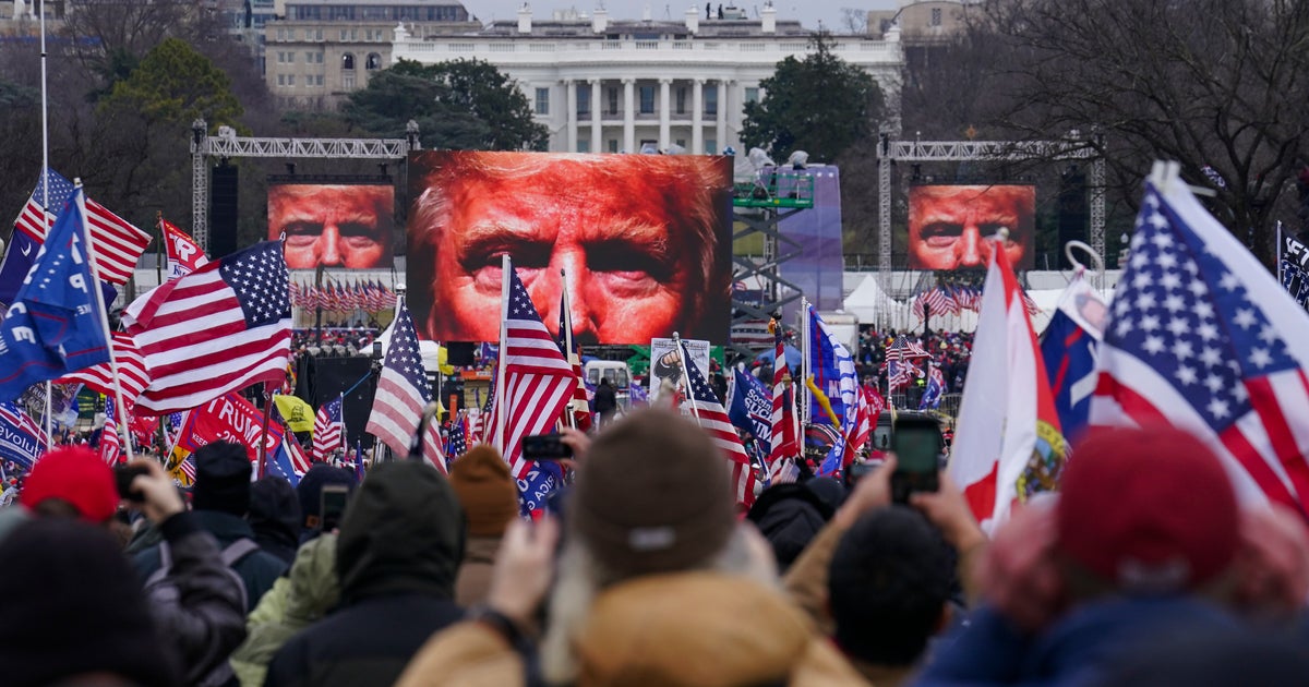 NextImg:Trump, 3 Weeks From The Election, Again Expresses Solidarity With Jan. 6 Domestic Terrorists