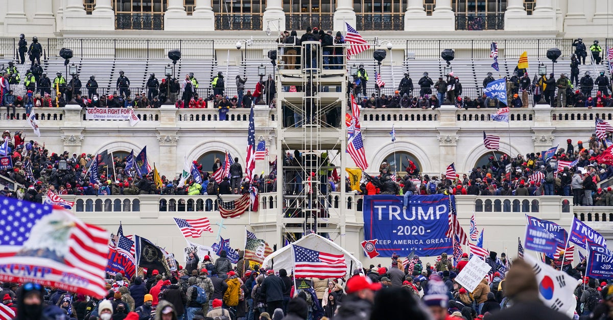 NextImg:Trump Compares Jan. 6 Insurrectionists To WWII-Era Japanese American Incarcerees