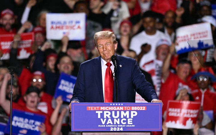 Donald Trump sagte bei einer Wahlkampfveranstaltung am Freitag im Huntington Place in Detroit: 