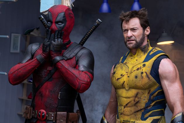 Ράιαν Ρέινολντς και Χιου Τζάκμαν στο Deadpool & Wolverine. Â© 2024 20th Century Studios / Â© and â¢ 2024 MARVEL.