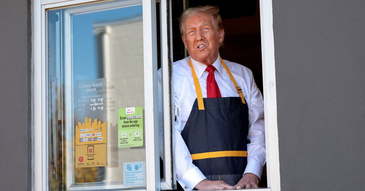 NextImg:Trump Supporters Are Praising Him For Doing Something Many Politicians Do