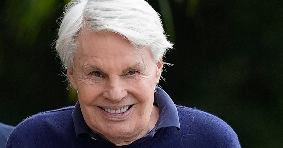 NextImg:Ex-Abercrombie & Fitch Head To Be Arraigned On Sex Trafficking And Prostitution Charges