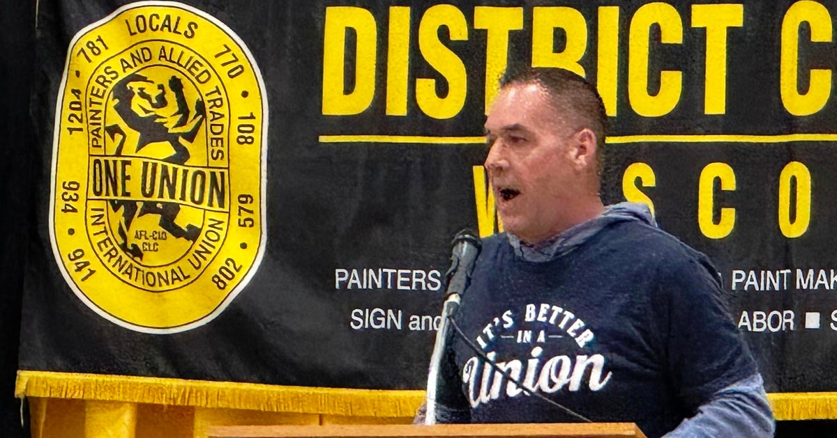 NextImg:Harris Is Struggling With Blue-Collar Union Members. This Union Is Doing All It Can To Change That.