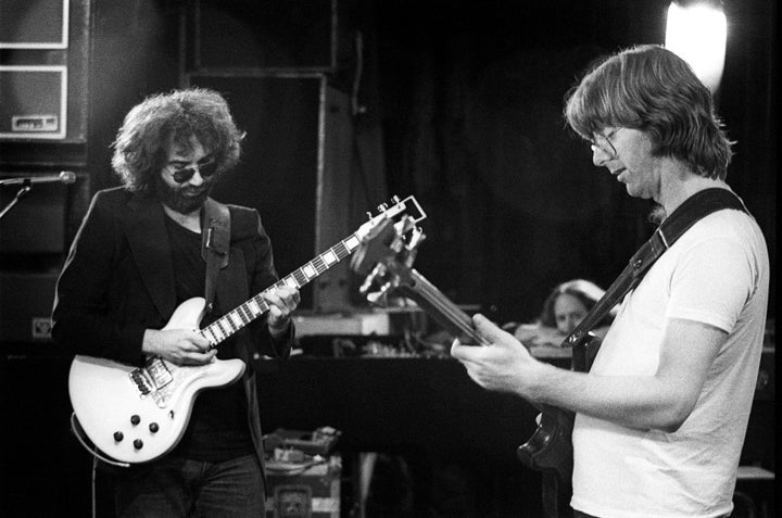 Phil Lesh, Grateful Lifeless Founding Member And Influential Bassist, Lifeless At 84 - The Boston Courier 1 Jerry Garcia and Phil Lesh rehearse with the Grateful Dead at the Orpheum Theater in June 1976 in San Francisco, California.