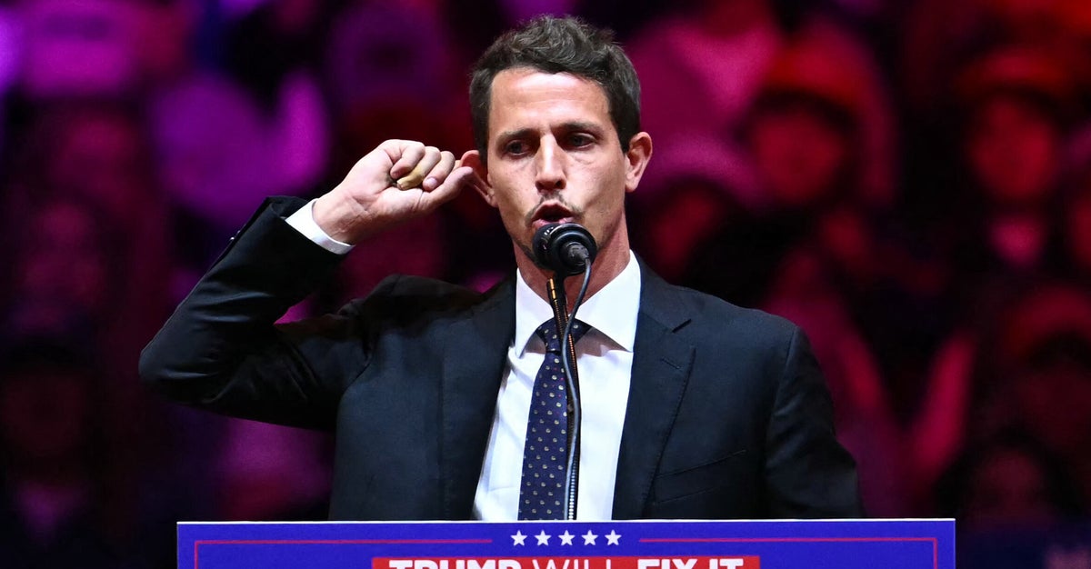 NextImg:Harris Moves To Capitalize On Puerto Rican Outrage Over Racist Joke At Trump Rally