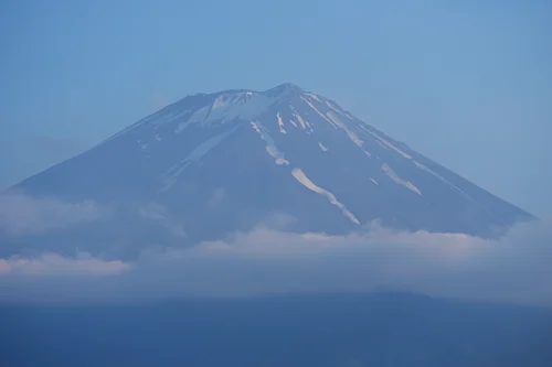 Ιαπωνία: Ρεκορ 130ετων χωρίς χιόνι το εμβληματικό όρος Φούτζι 2 30 Οκτωβρίου 2024: Το εμβληματικό όρος Φούτζι της Ιαπωνίας εξακολουθεί να μην έχει χιόνι, σπάζοντας ένα αρνητικό ρεκόρ 130 ετών.