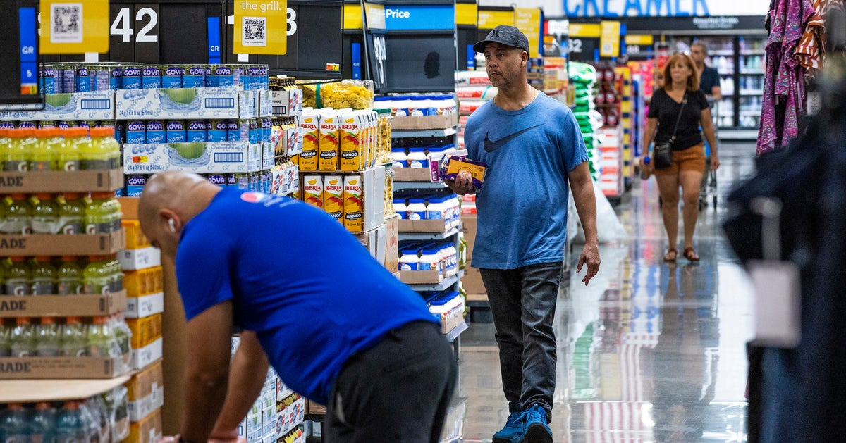 NextImg:U.S. Economy Grew At Healthy 2.8% Pace Last Quarter On Strength Of Consumer Spending