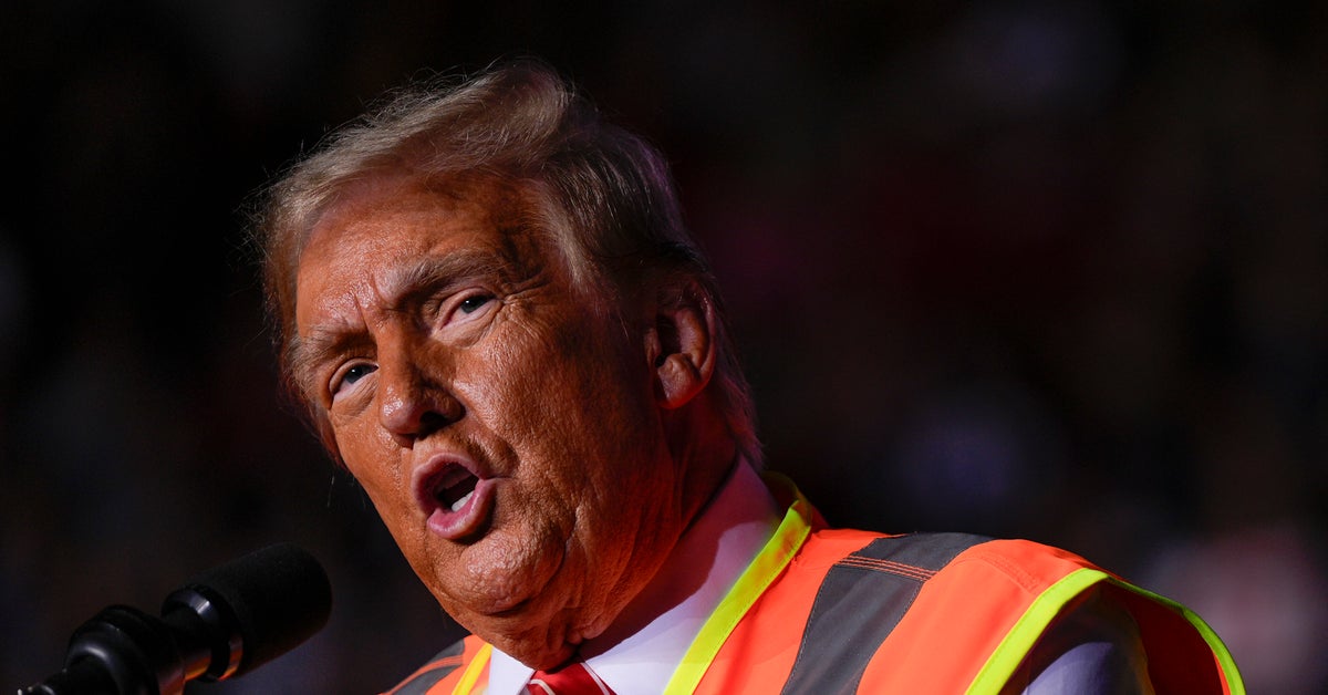 NextImg:Trump Says He Will Protect Women ‘Whether The Women Like It Or Not’