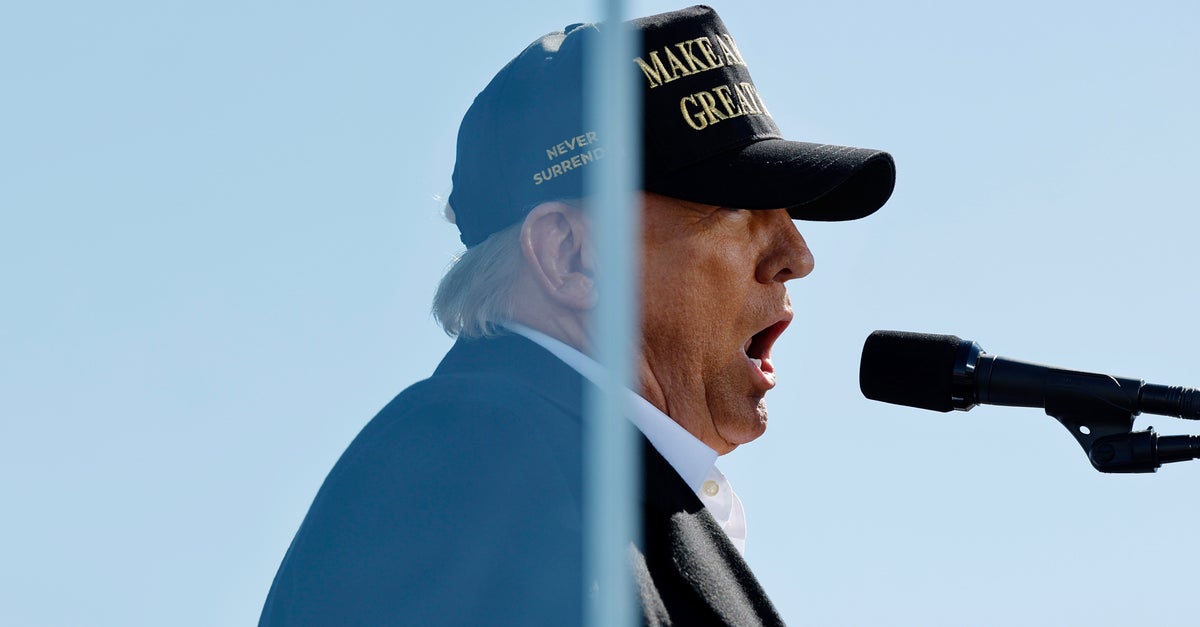 NextImg:Trump Tells New Mexico Crowd He’s Only There To Pander To Latinos