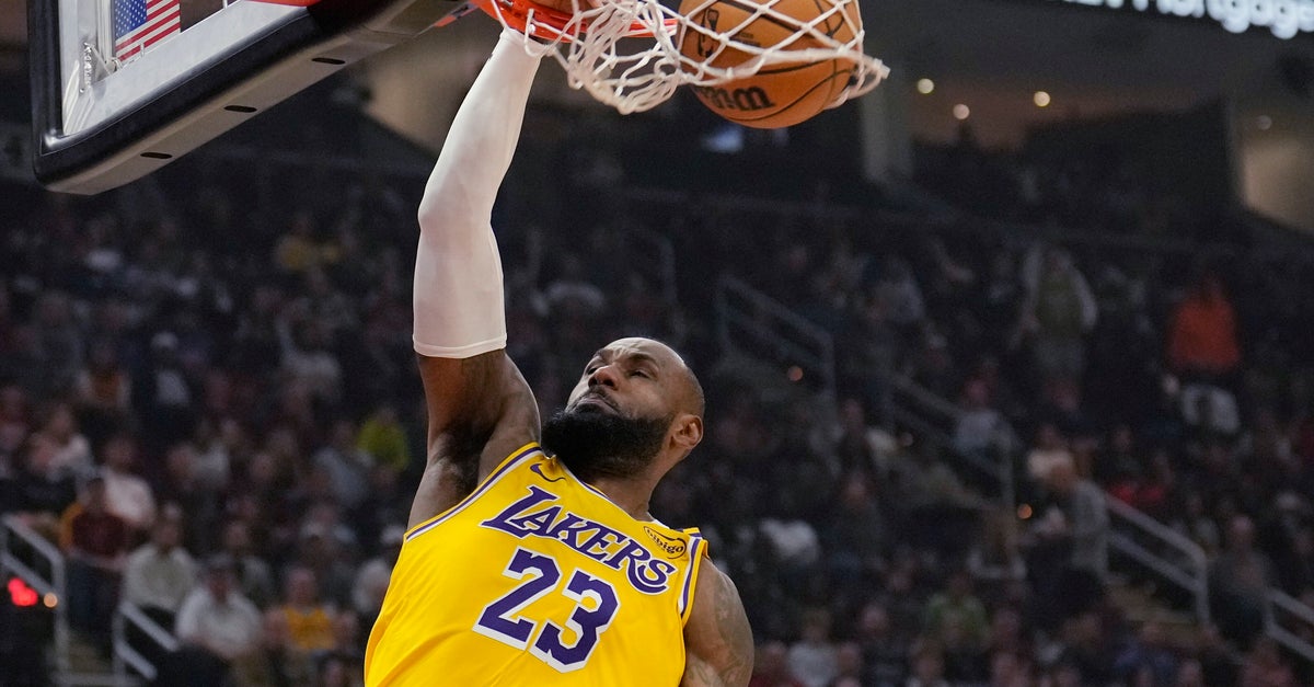 NextImg:LeBron James Endorses Kamala Harris For President