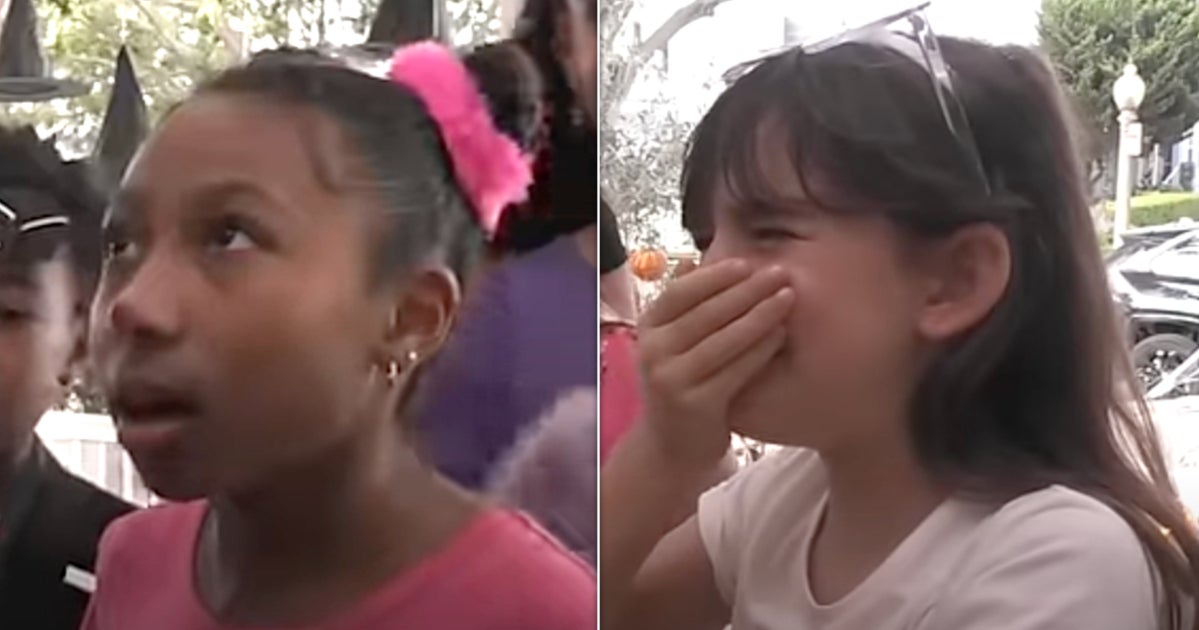 Trick-Or-Treaters Are Gobsmacked By The Superstar Who Answers The Door