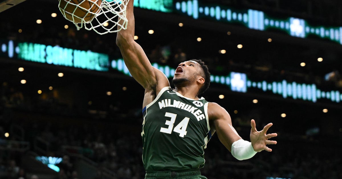 NextImg:Trump Mocks Black Greek Basketball Player Giannis Antetokounmpo