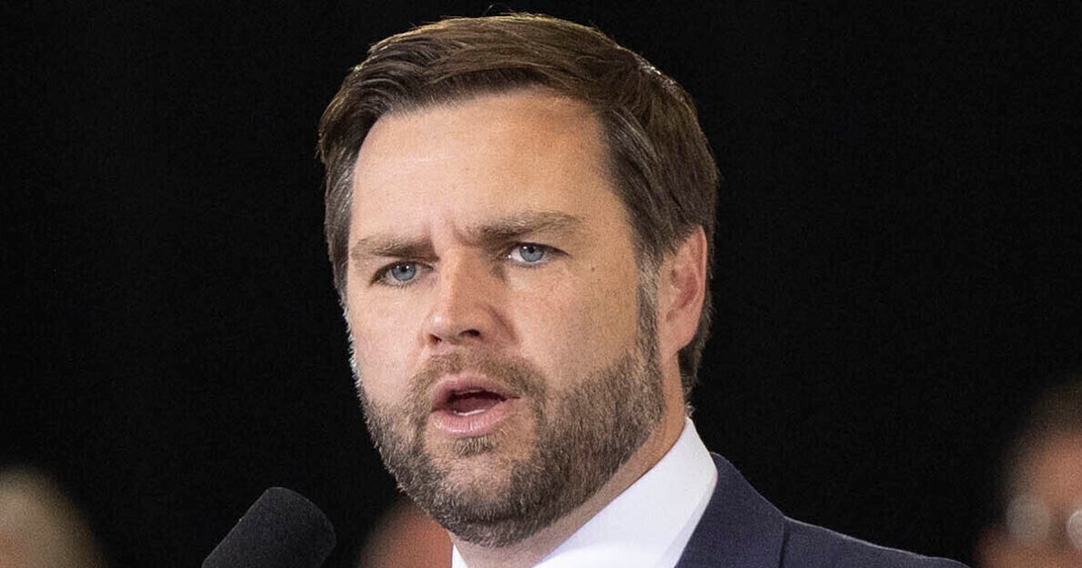 NextImg:JD Vance’s Promise About Trump 'Never' Doing 1 Thing Has Critics Calling Utter B.S.