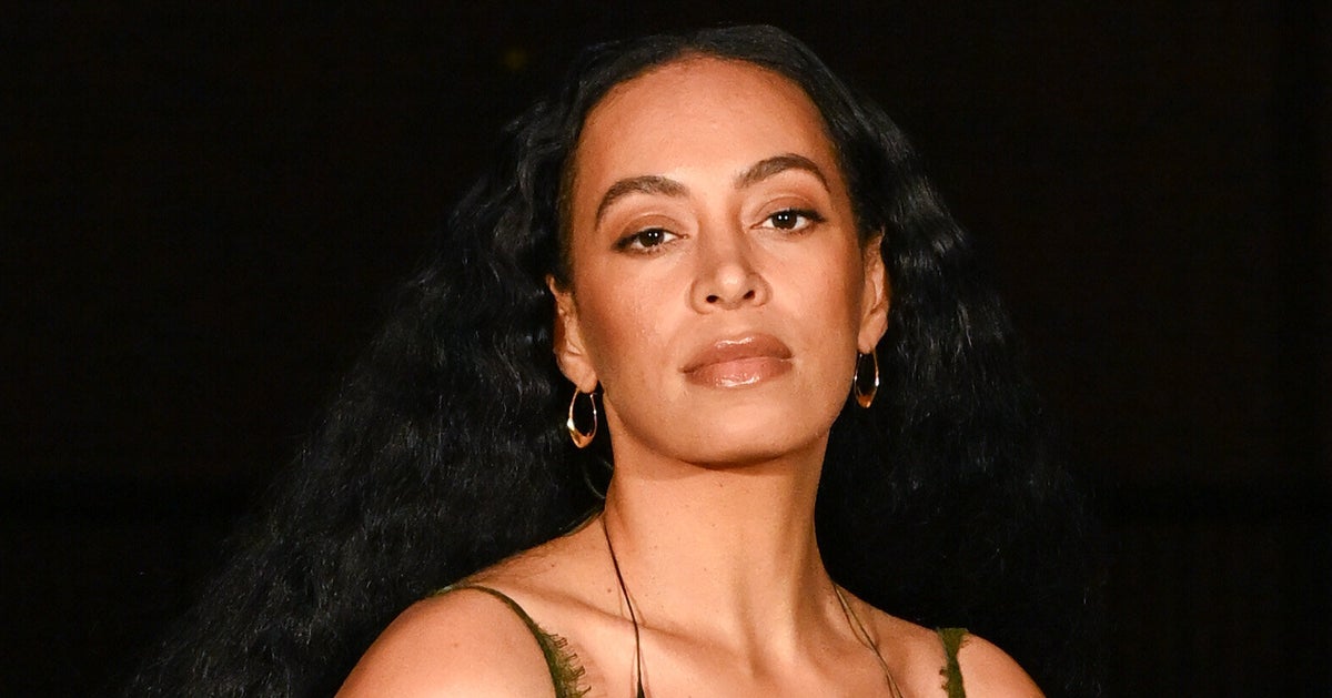 Solange Says She’s Living With This ‘Debilitating’ Condition — And ...
