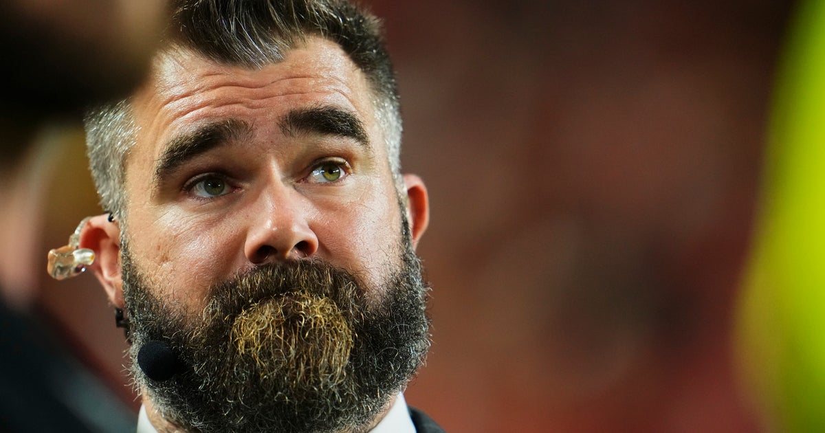 NextImg:Jason Kelce Addresses Viral Phone-Smashing Incident