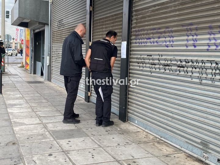 Θεσσαλονίκη: Σφραγίστηκε το μπαρ που σέρβιρε αλκοόλ σε ανήλικους και κατέληξαν στο νοσοκομείο