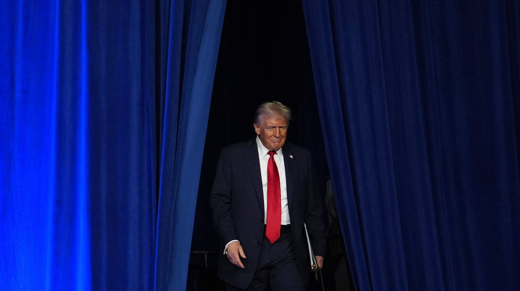 Trump Creates New Fundraising Outfit That Could Pay His Legal Bills (huffpost.com)