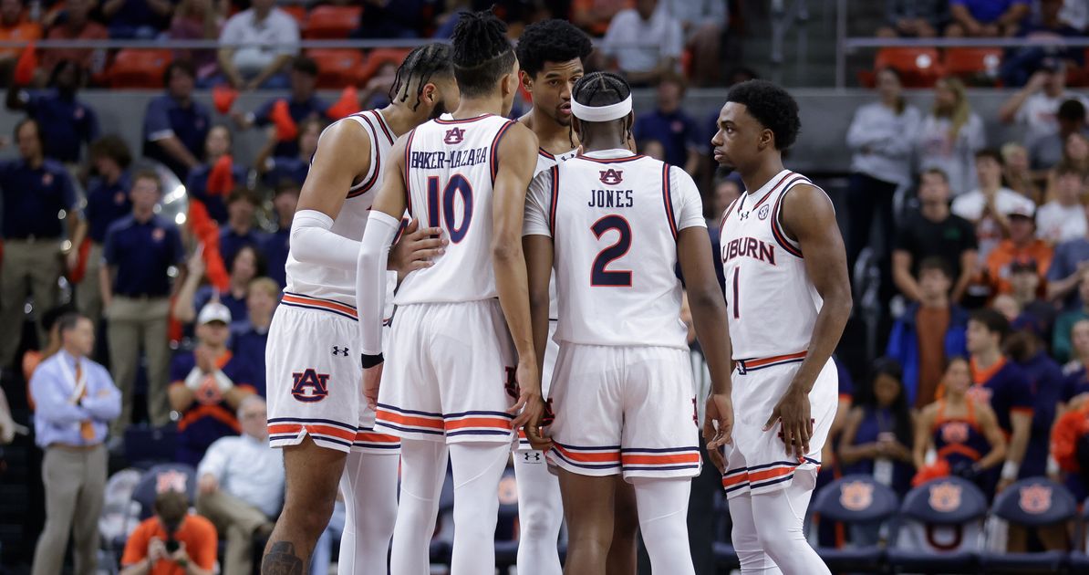 Auburn Basketball Team's Flight Grounded After Scuffle Between Players