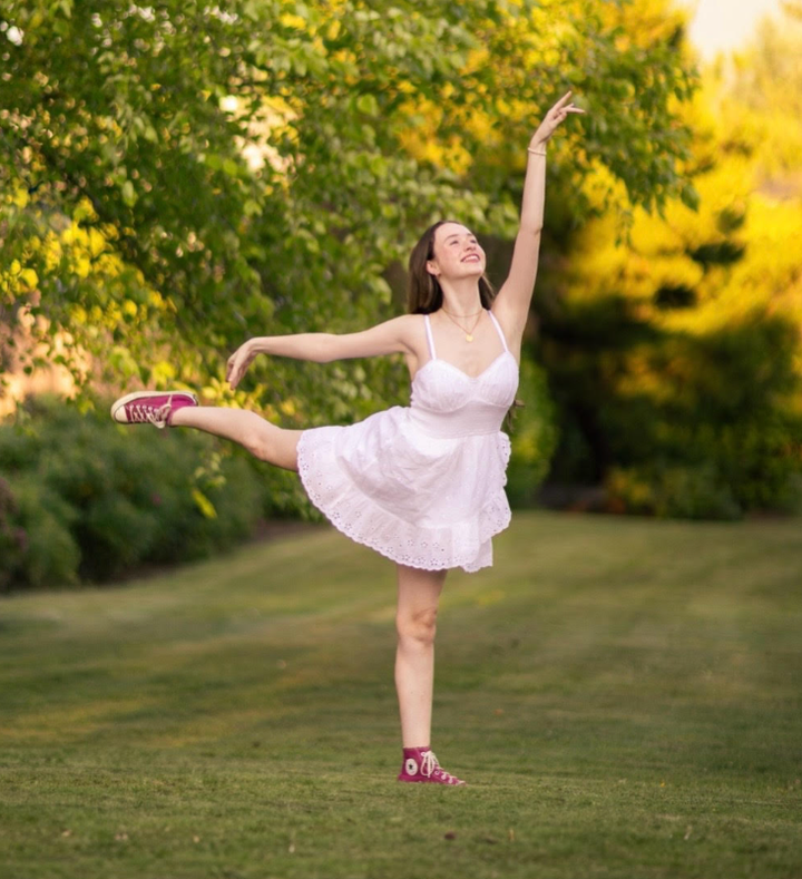 "This is Natalie in one photo — and obviously before her symptoms progressed," the author writes.