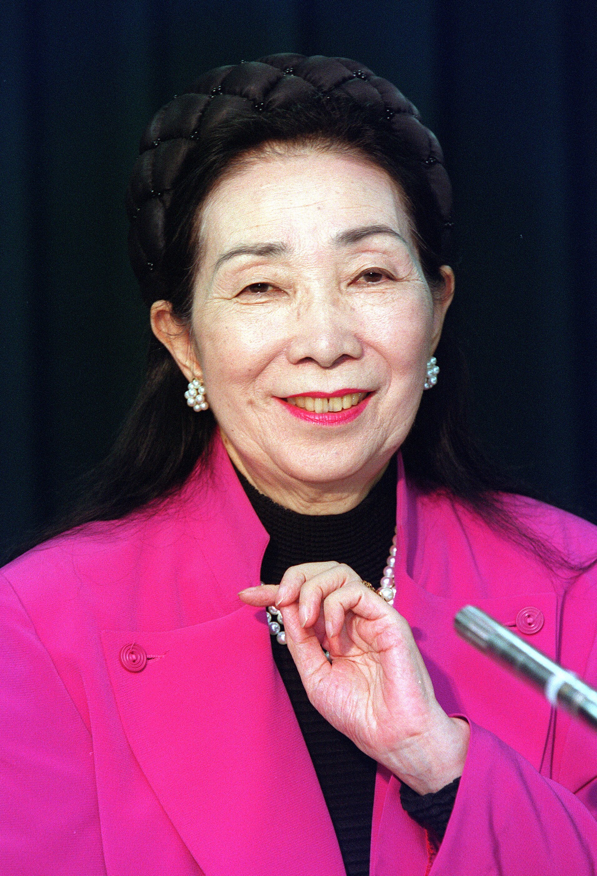 人気 mother 綾野 剛 口紅