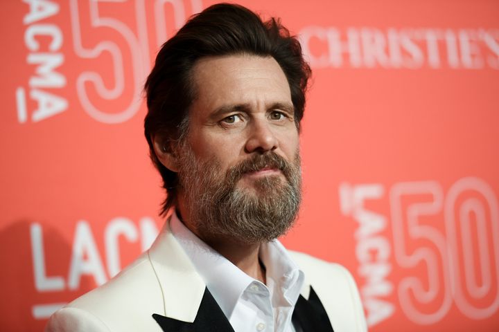 Jim Carrey, Ritas berühmter Bruder, hat seinen Verlust noch nicht öffentlich kommentiert. 