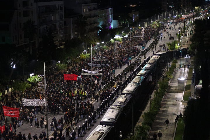 Στιγμιότυπο από την πορεία για το Πολυτεχνείο στην Αθήνα