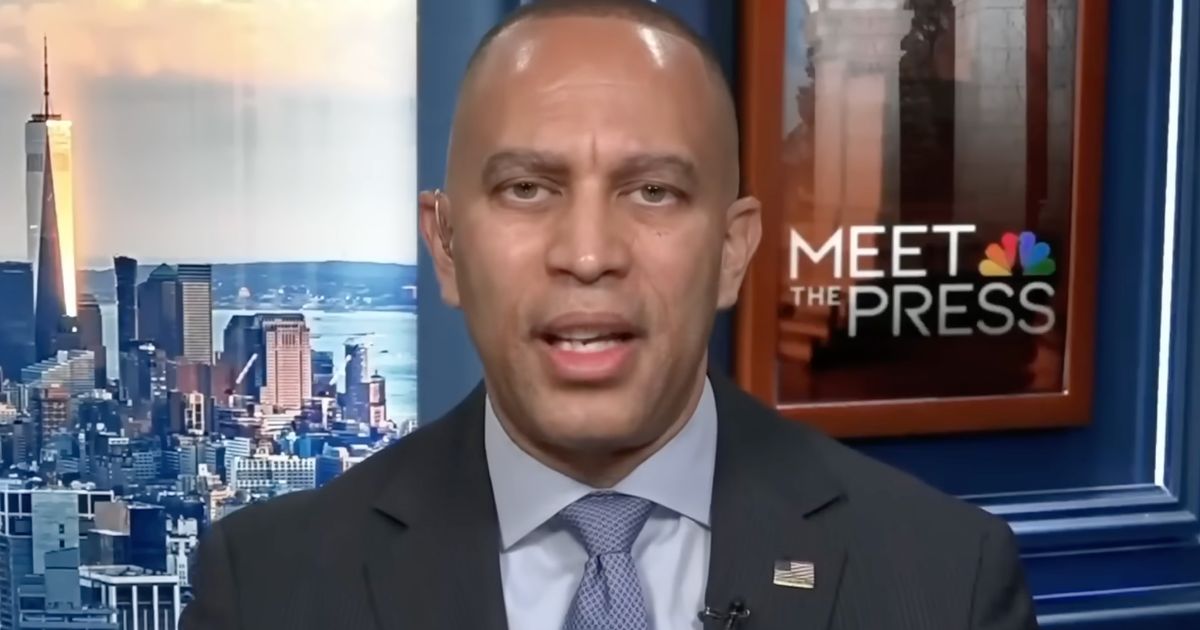 Hakeem Jeffries Shuts Down Criticism Of Nancy Pelosi