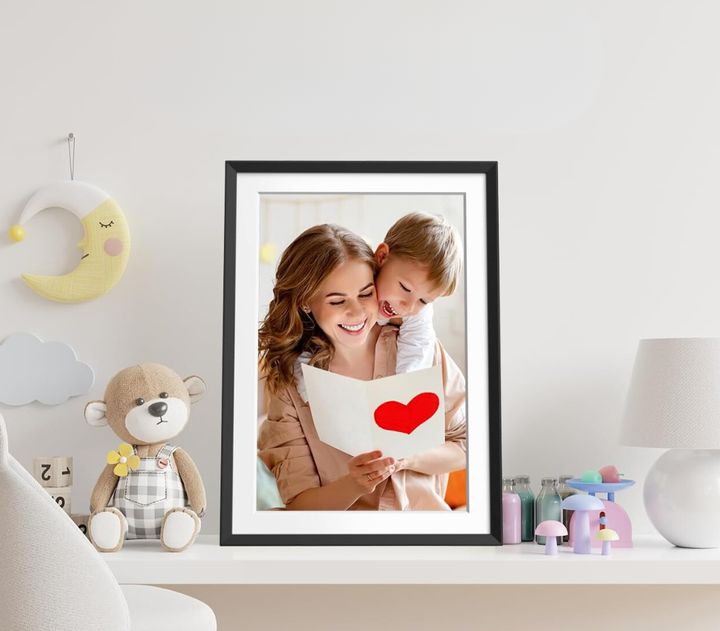 The Euphro digital picture frame can be used in landscape or portrait mode.