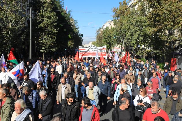 Εικόνες από τις πορείες στην Αθήνα