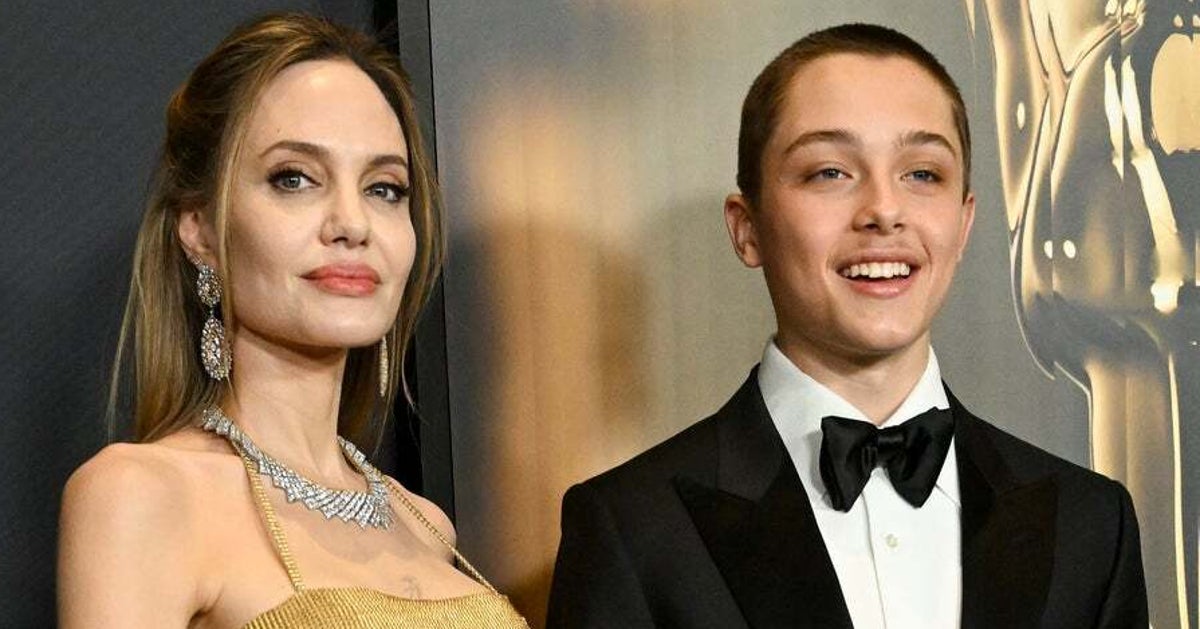NextImg:Angelina Jolie And Brad Pitt’s 16-Year-Old Son Knox Made His First Red Carpet Appearance In Over 3 Years, And You Won’t Believe How Much He’s Grown
