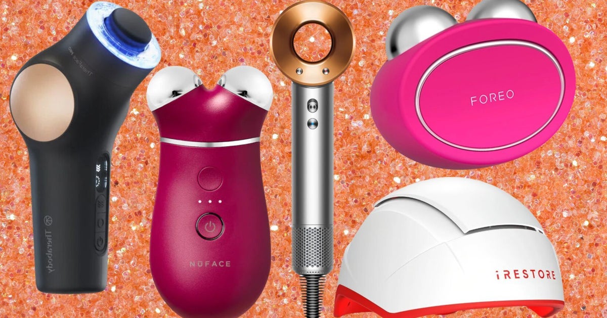 NextImg:Some Of The Internet's Most Coveted Beauty Gadgets Are On Sale For Black Friday