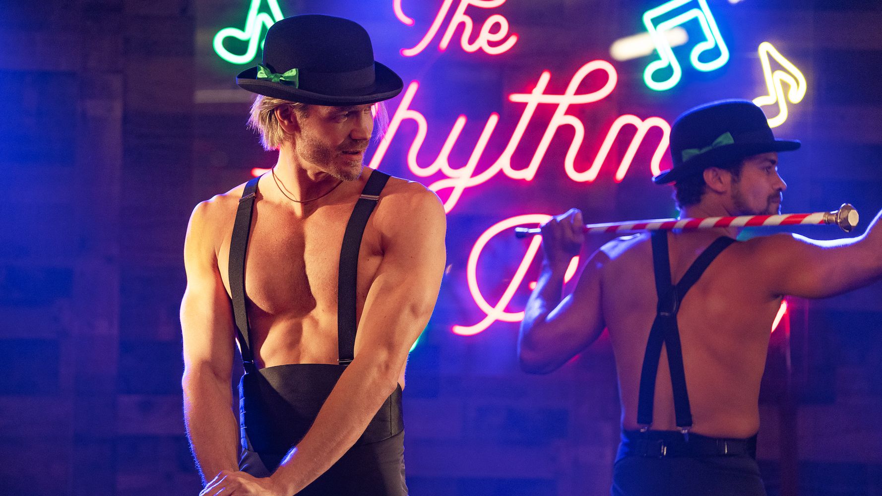 The Merry Gentlemen: Raunchy Christmas Rom-Com Is Top Movie On Netflix |  HuffPost Life