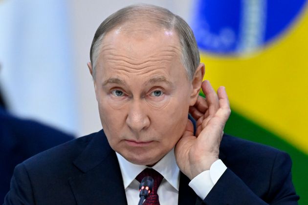 Blow for Putin as inflation creeps up to 7.9%.