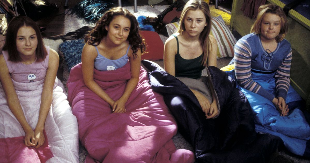 'Sleepover' Is An Imperfect, Nostalgic Reminder Of 2000s Girlhood