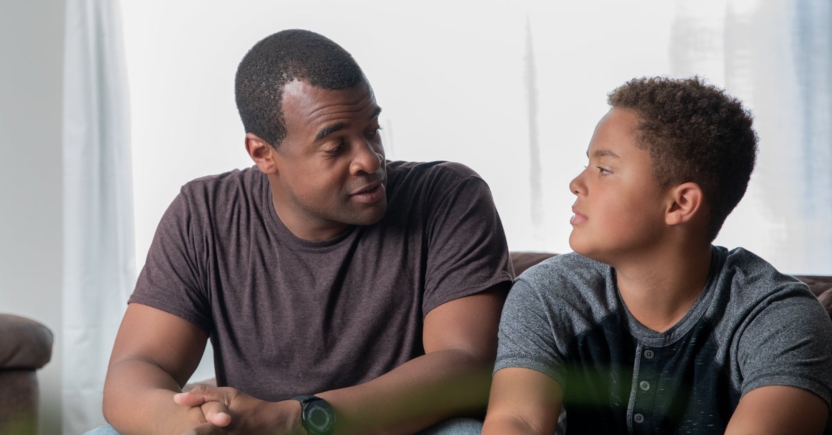 NextImg:Want To Raise Confident Kids? Try 'Lighthouse Parenting.'