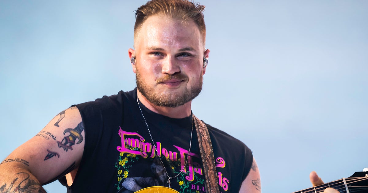 NextImg:'Who Threw This?' Zach Bryan Calls Out Concertgoer For Pelting Object Onto Stage