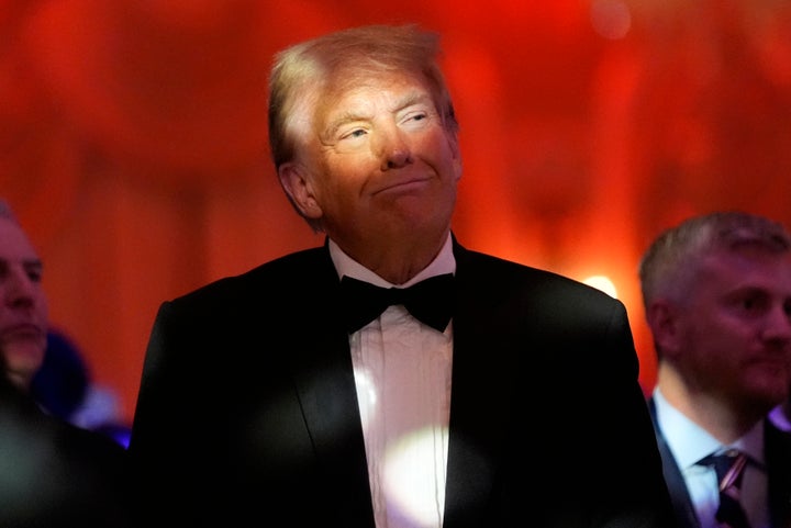 Mexico Suggests It Would Impose Its Personal Tariffs To Retaliate In opposition to Trump Tariffs 1 President-elect Donald Trump listens during an America First Policy Institute gala at his Mar-a-Lago estate, Thursday, Nov. 14, 2024, in Palm Beach, Fla. (AP Photo/Alex Brandon)