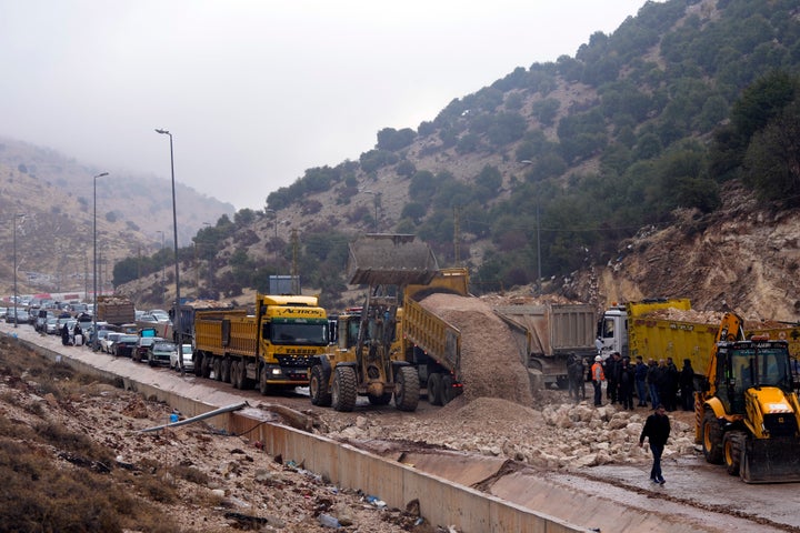 Εκτοπισμένοι επιστρέφουν από τη Συρία 