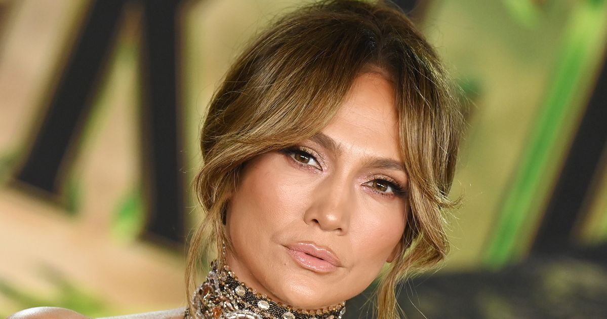 Jennifer Lopez Recalls The Struggles Of Being A Single Mom To Twins