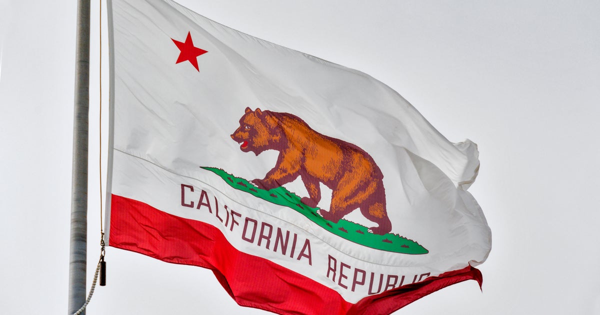 NextImg:Earthquake Strikes Off California; Tsunami Warning Issued