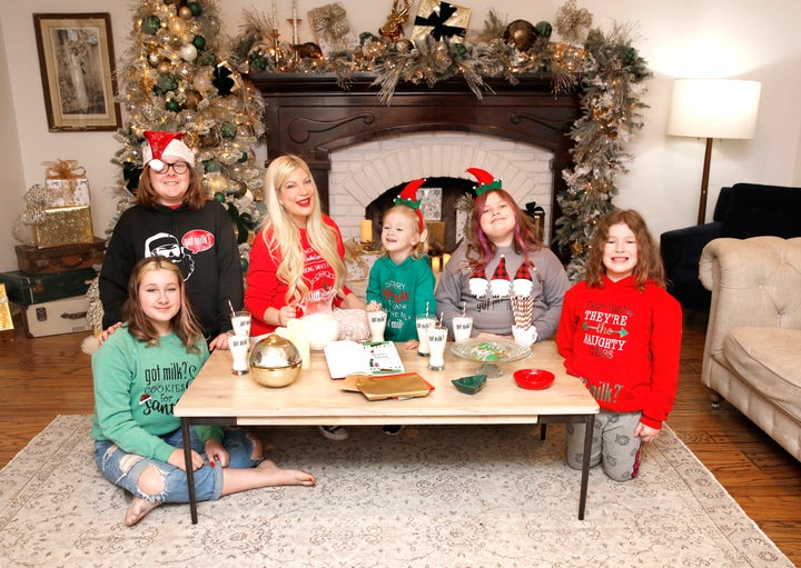 Tori Spelling and kids join the California Milk Processor Board to celebrate the holidays North Pole style, with the help of #SantasJournal from @gotmilk.