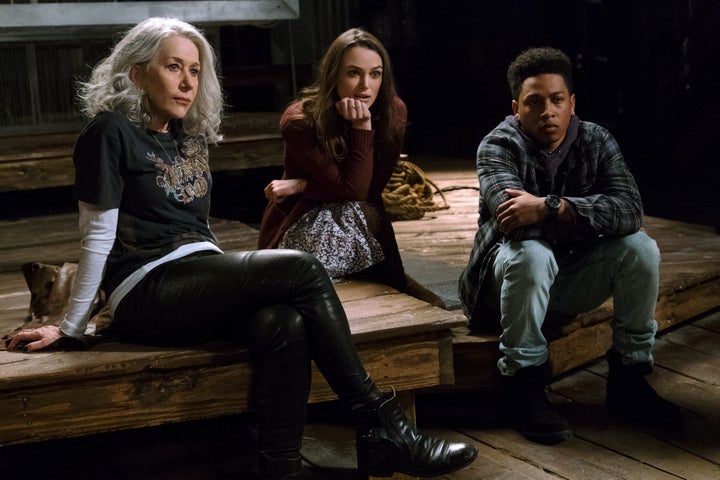 Helen Mirren, Keira Knightley and Jacob Latimore in Collateral Beauty